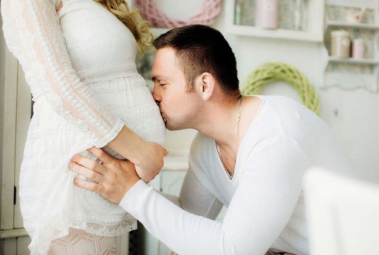 पूरे मासिक धर्म के चक्र में किस समय गर्भ ठहरता है?